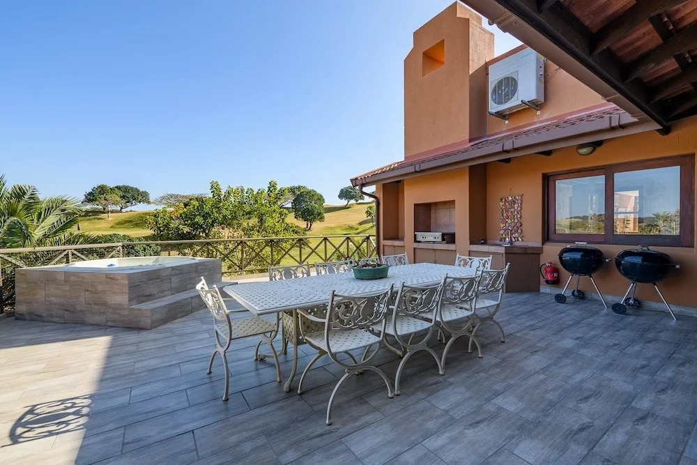 San Lameer Villa Rentals 14014