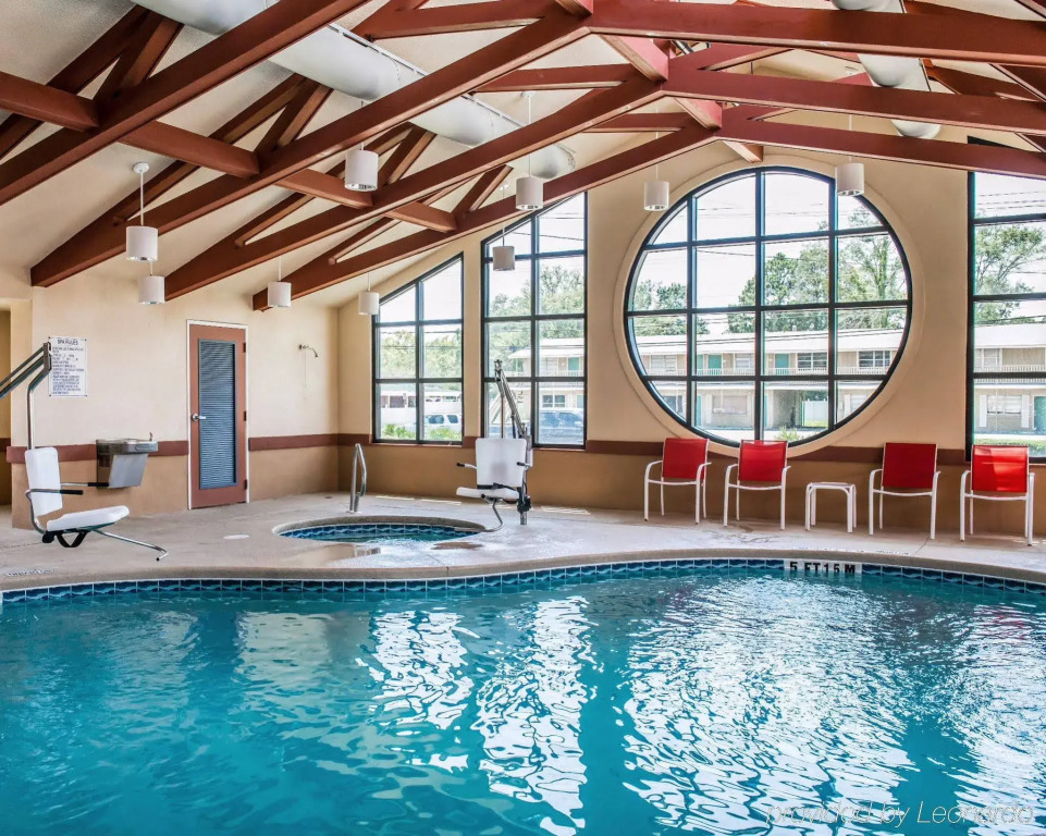 Comfort Suites Panama City near Tyndall AFB
