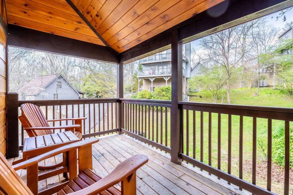 The Wacky Woodpecker by Avantstay Game Room, Private Hot Tub, & Pool Access!