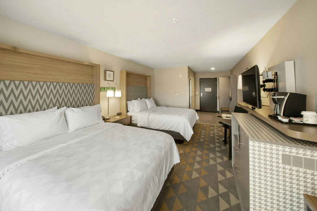 Holiday Inn & Suites Decatur-Forsyth by IHG