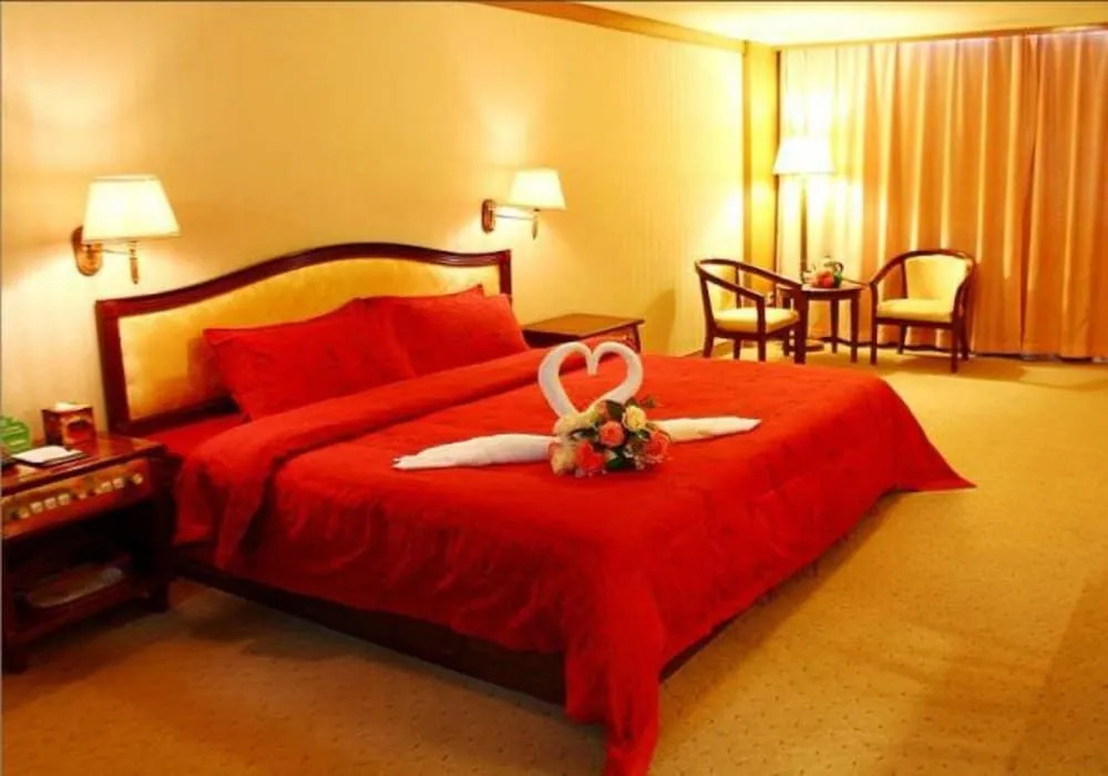 Fishermen's New Village Huidong Hotel