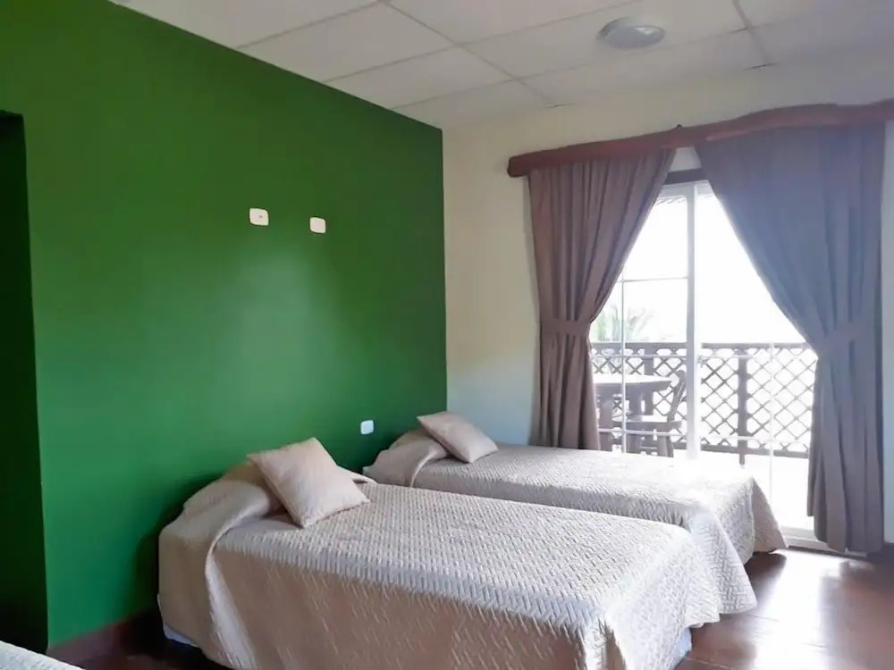 Hotel Viñas del Lago