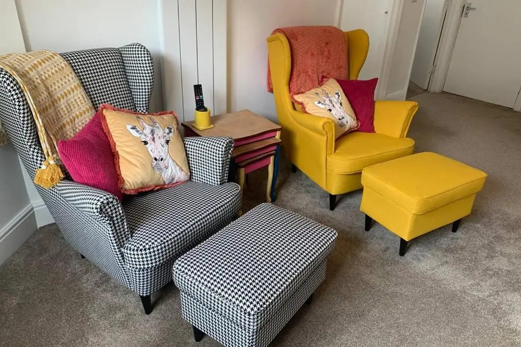 Beautiful newly refurbished 2 bed flat in devon