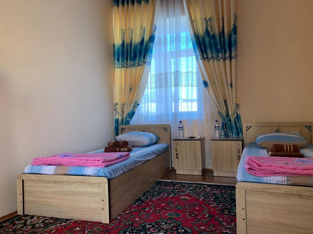 Zuxro Guesthouse