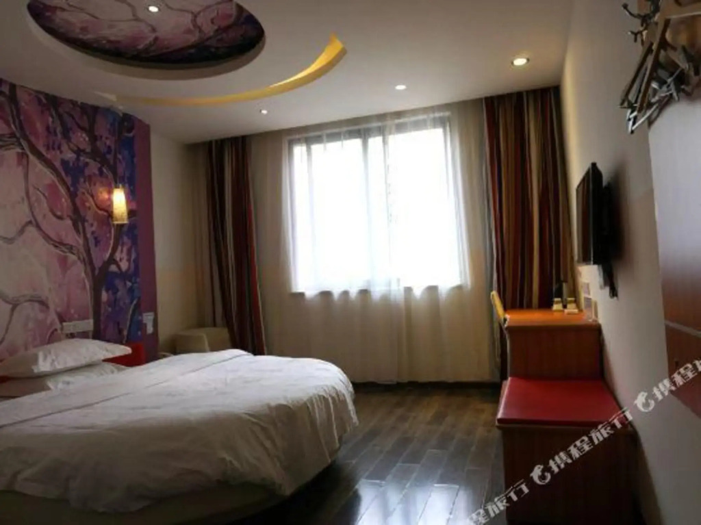 Xinminren Hotel (Shiyan People's Hospital Shop)