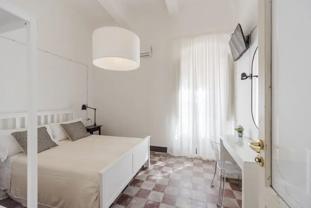 Urban Garden Apartment
