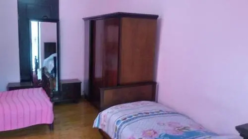 Guest House 32