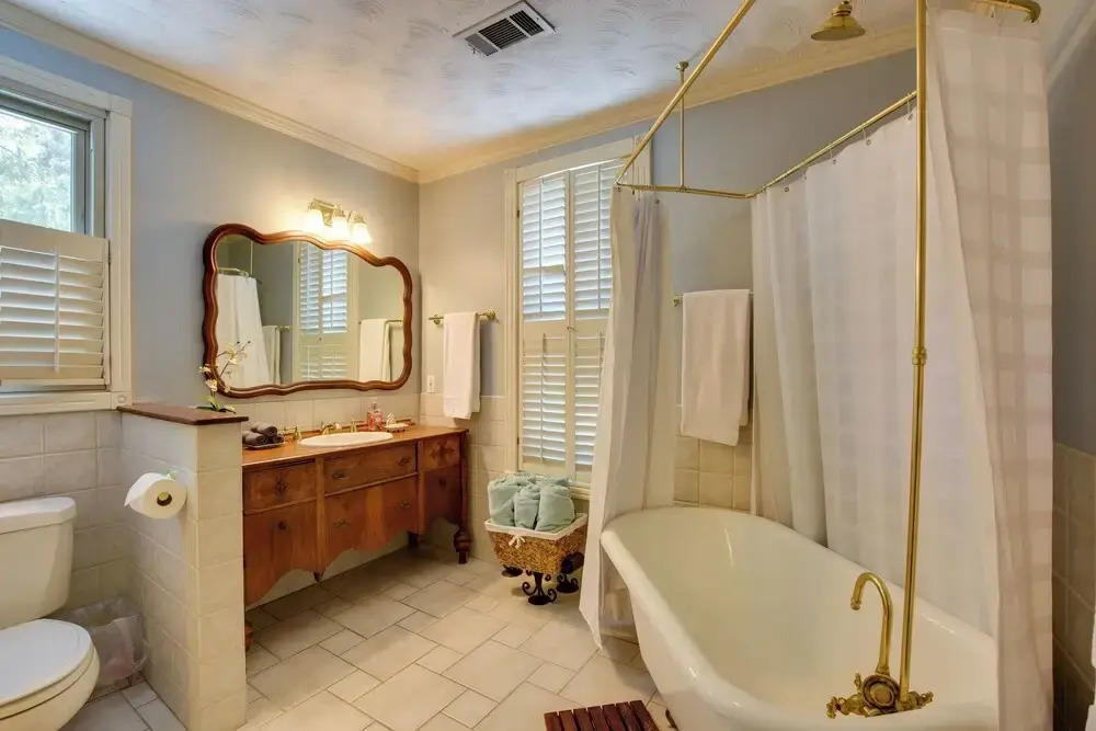 Historic Hot Springs Home < 1 Mi to Oaklawn!