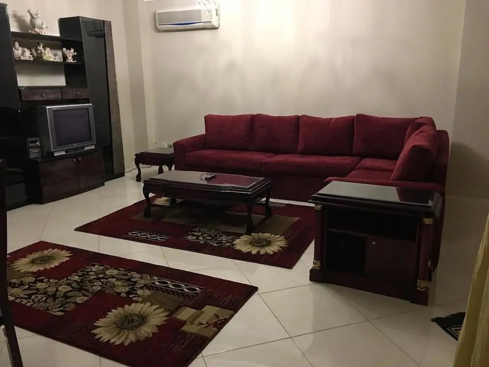 Chelay Apartments