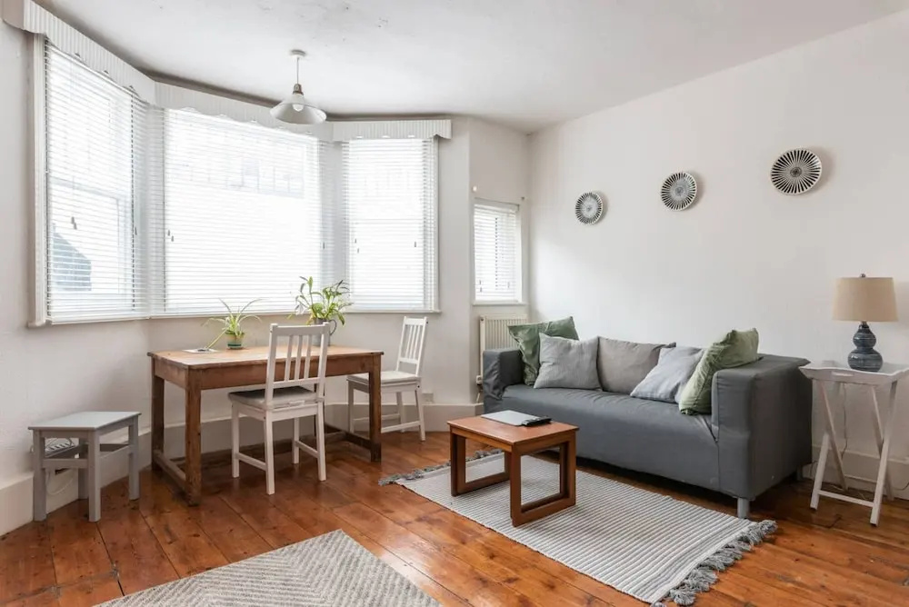 Bright and Cosy 1 Bedroom Flat Close To Marina