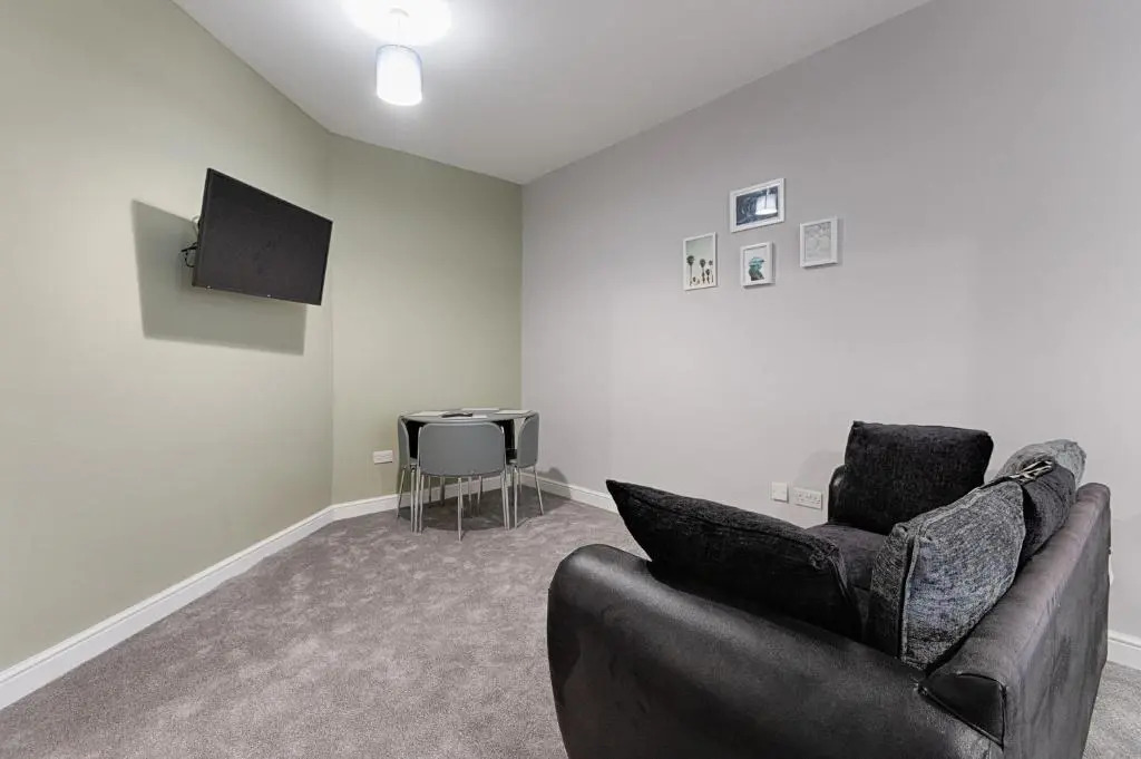 Copper House- Smart Stay near Stadium & City