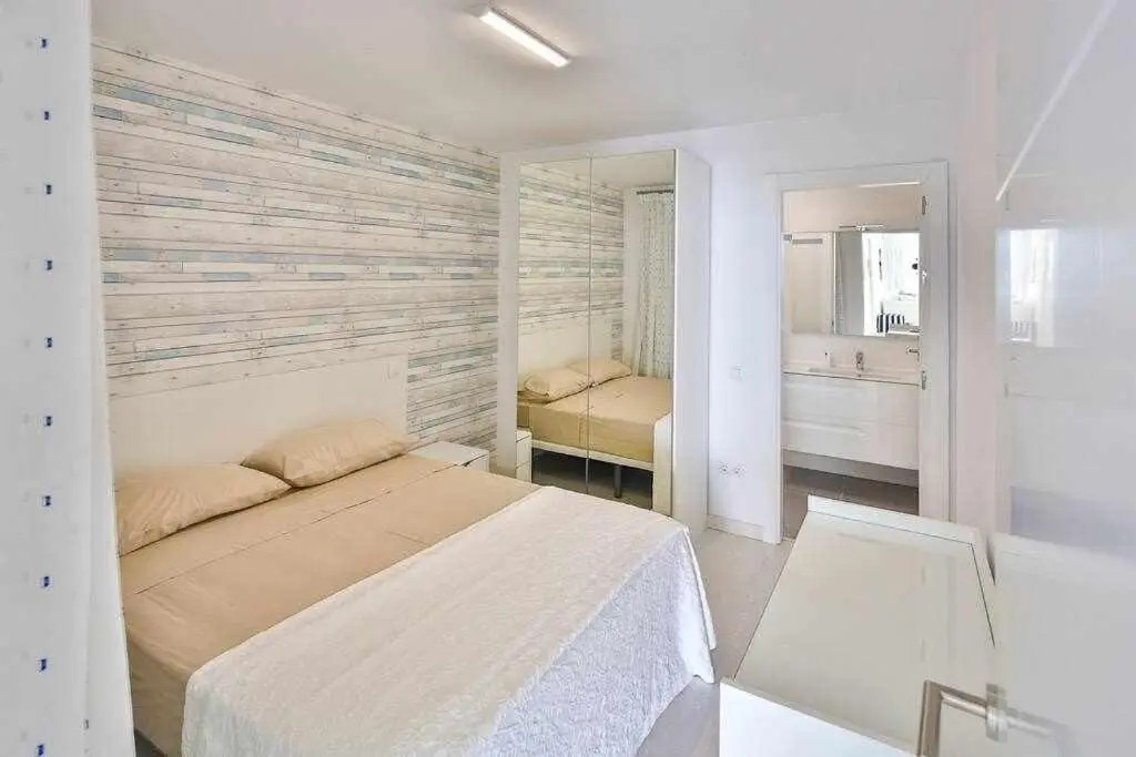 Modern 2 Bed Puerto Banus Apartment K2