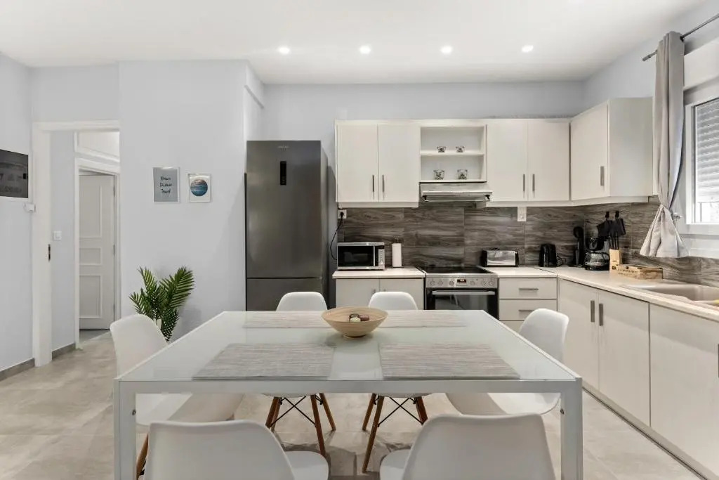Luxcrib&Spa in Glyfada