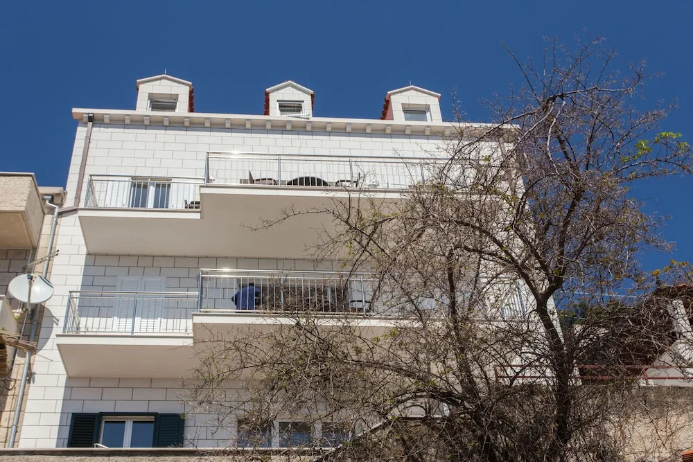 Apartments Villa Ari