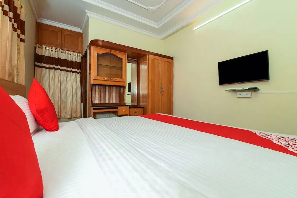Oyo 30605 Co-Stay