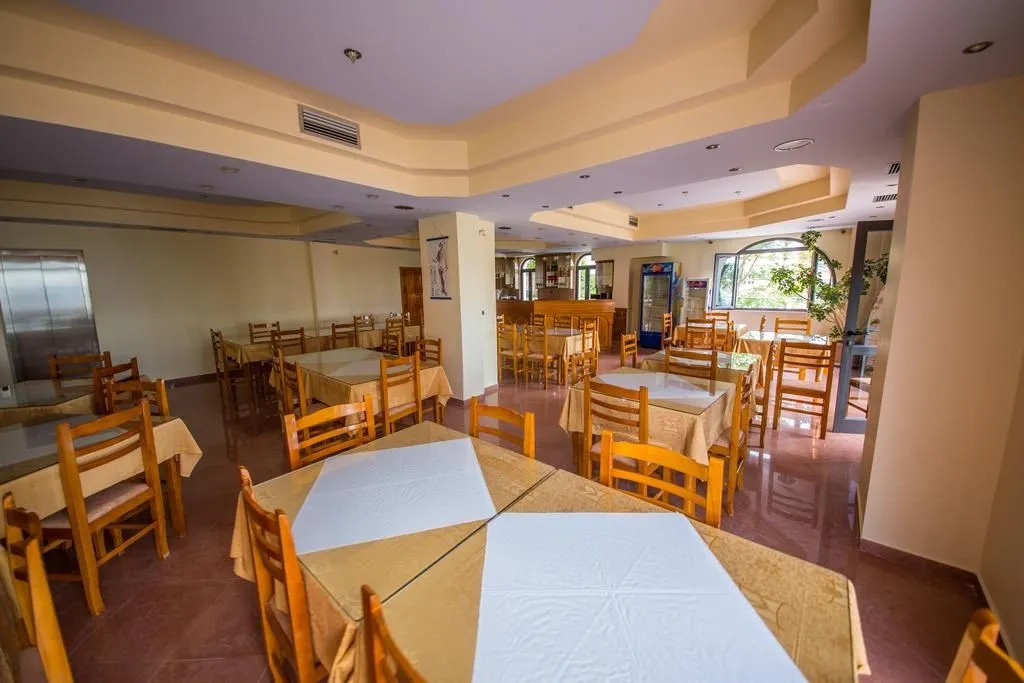Blue Saranda Hotel