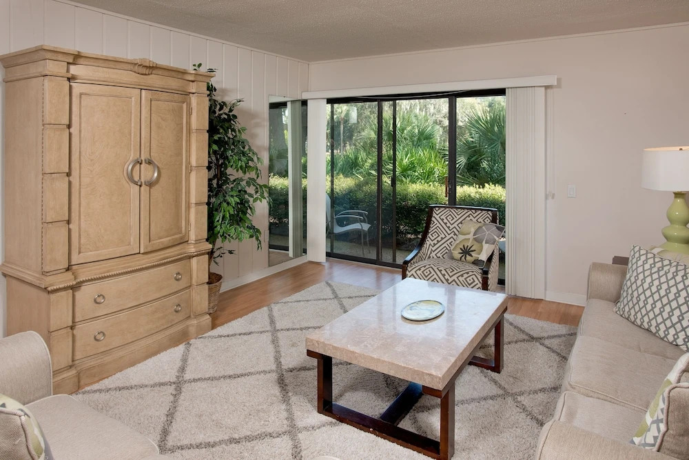 New Listing! Updated Golf & Beach Villa w/ 2 Pools villa