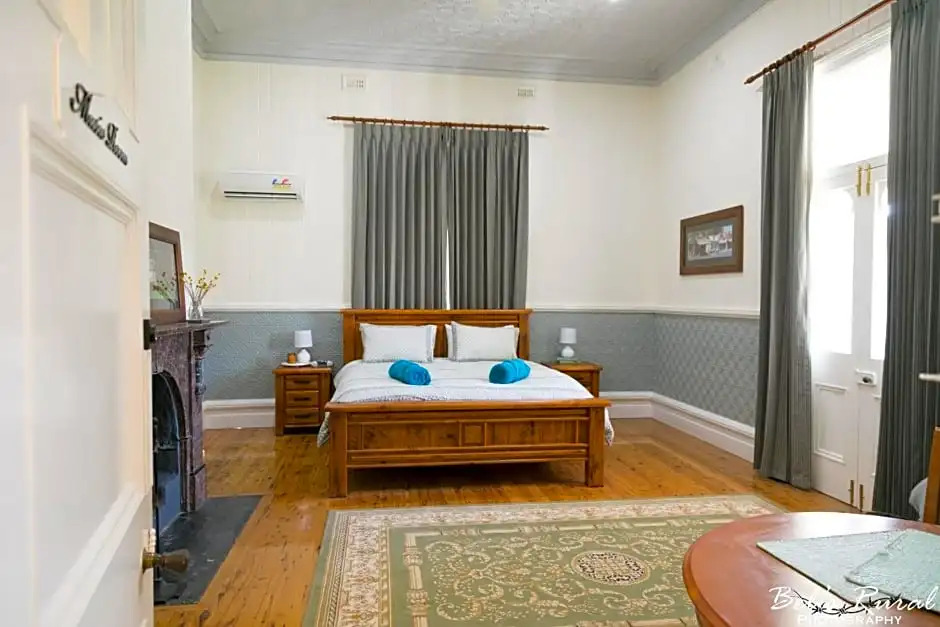The Convent Boutique Accommodation plus Short Stay Holiday Homes
