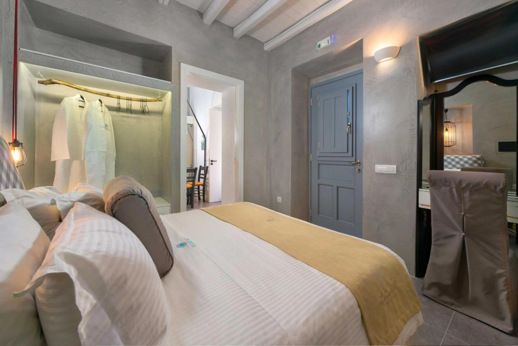 Lindos Shore Superior Studio
