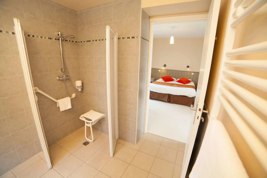 BRIT HOTEL CONFORT Lannion vers Perros-Guirec