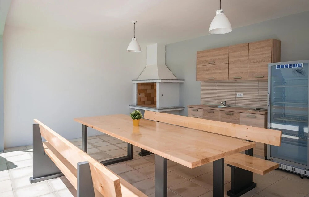 Awesome Home In Loborika