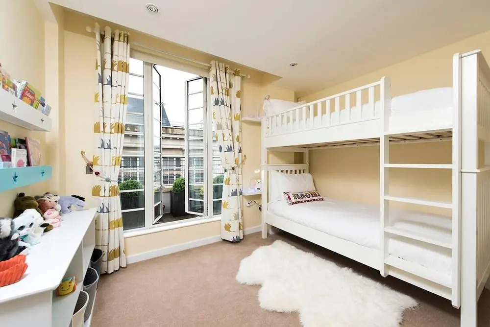 Luxurious 2 BR Apartment near Hyde Park