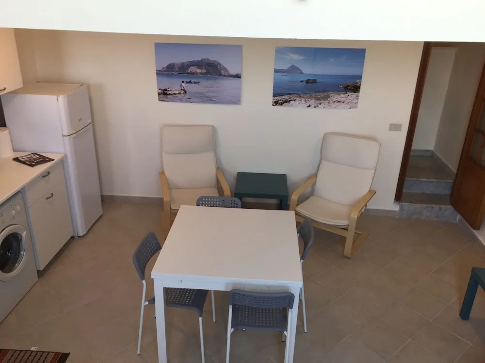 Comodo Fronte Mare Arenella