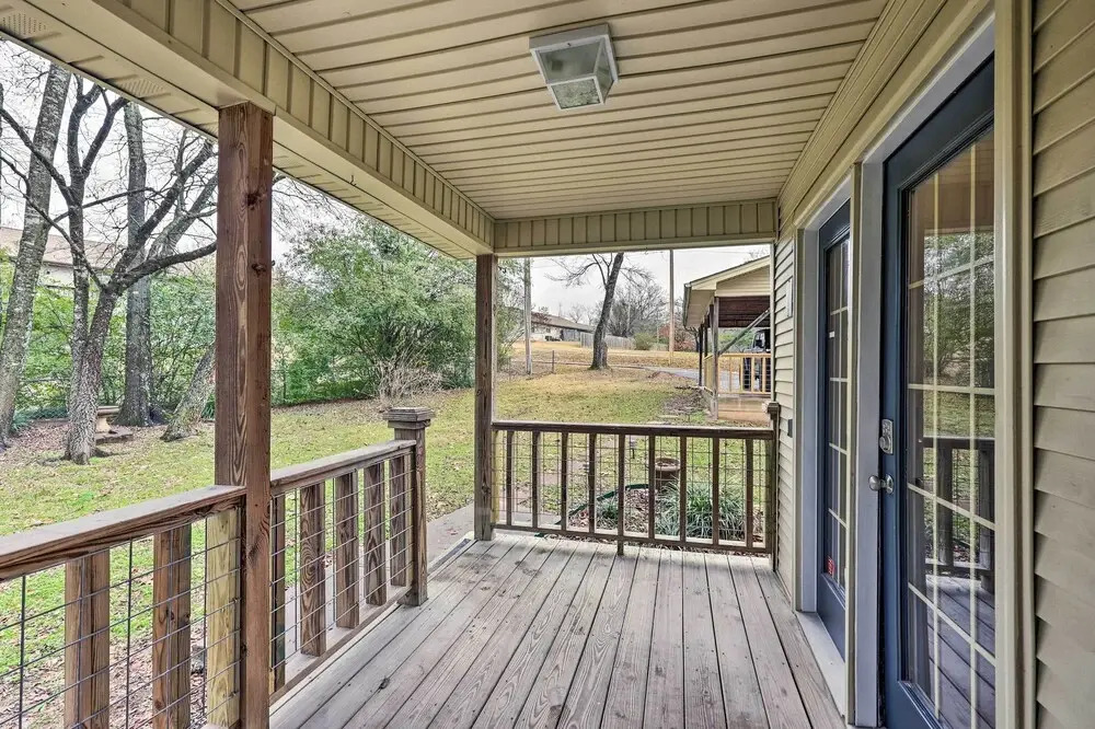Tranquil Retreat w/ Dock on Lake Hamilton