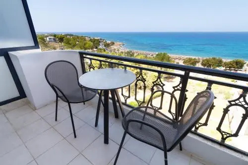 Elegant Beach Hotel
