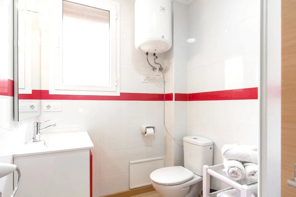 Apartment With 3 Bedrooms in València, With Wonderful sea View and Wif