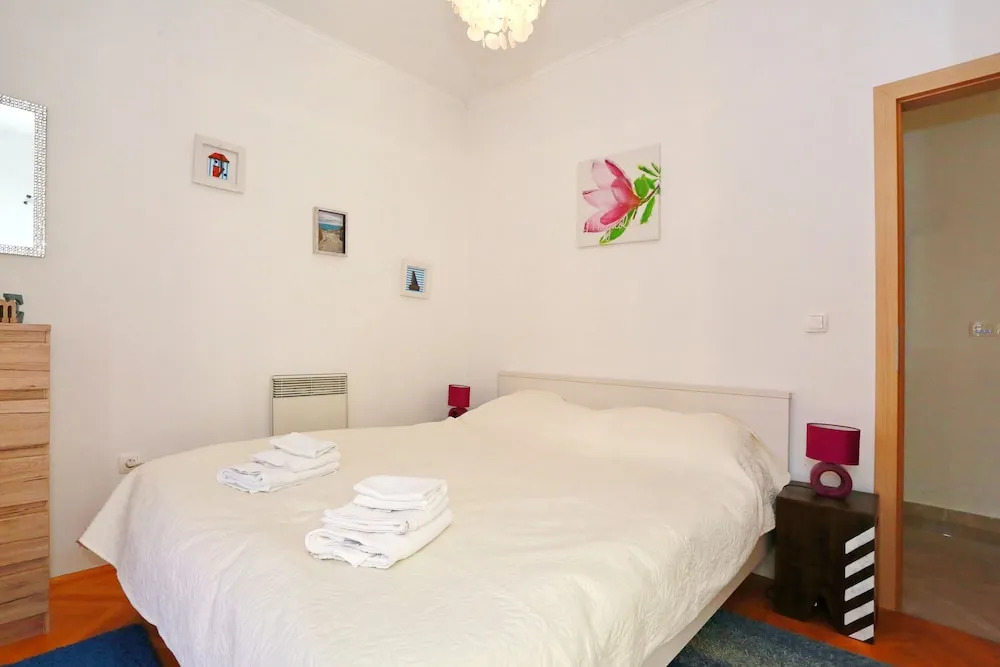 Apartments Divlji Cvit