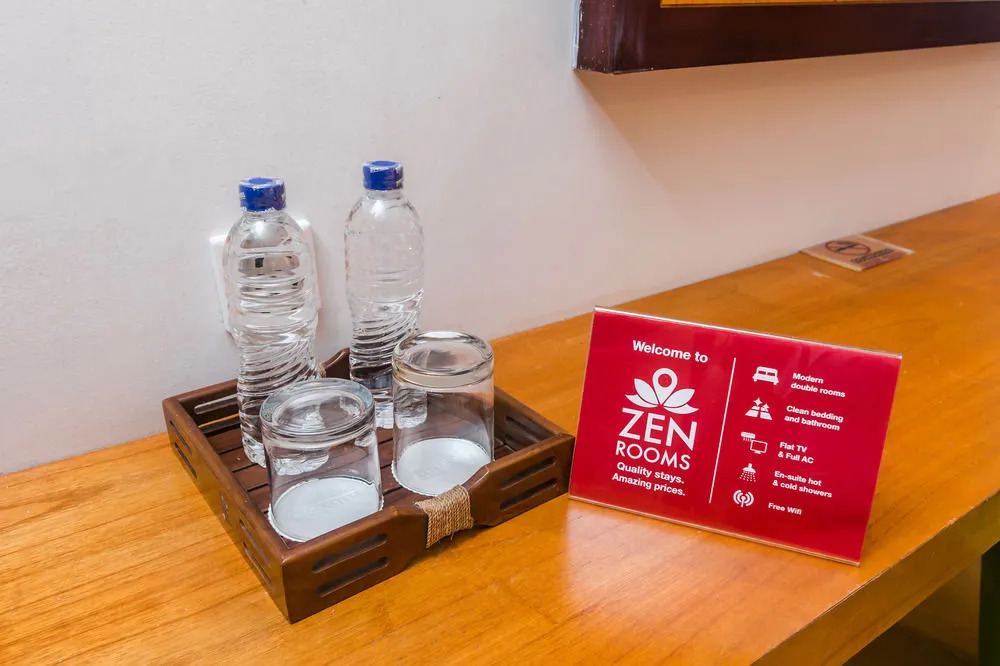 ZenRooms Kuta Poppies Lane