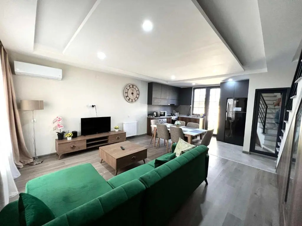 Seaview Villa with Roof-Top