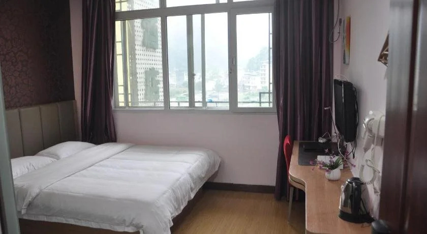 Yangshuo Harbour View Hotel