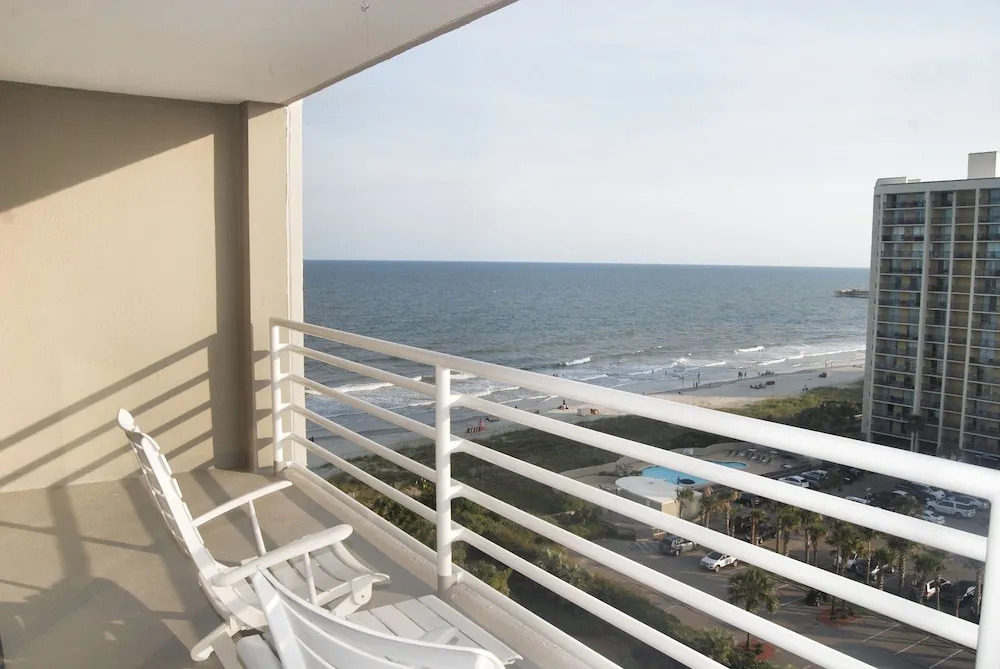 NORTH HAMPTON 1105 3 BEDROOM 3 BATH OCEAN VIEW Condo by RedAwning