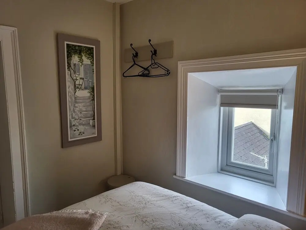 Charming 2 Bed Apartment Donegal Town Centre