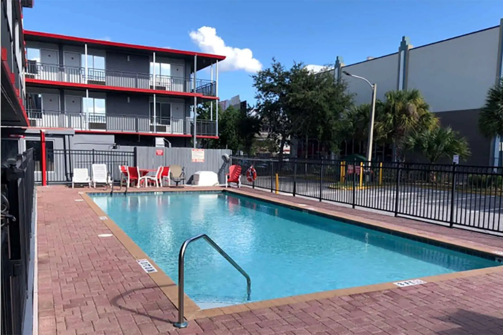 Travelodge by Wyndham Orlando at Heart of International Drive