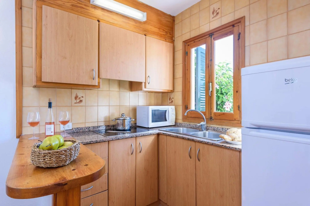 Arena 2 bedroom villa, Cala Blanca