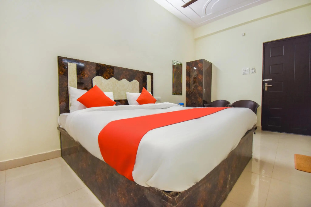 OYO 69118 Hotel Relax