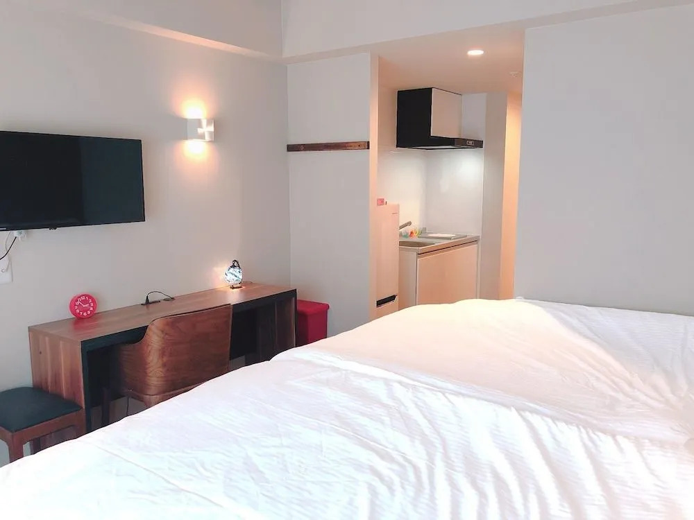 Ten Point Hotel