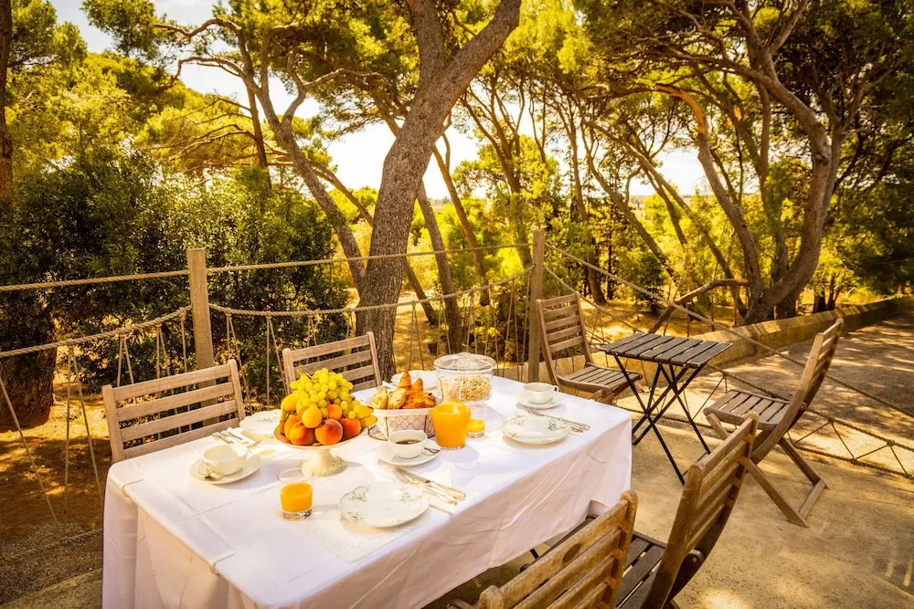 Château le Bouïs Hotel & Wine