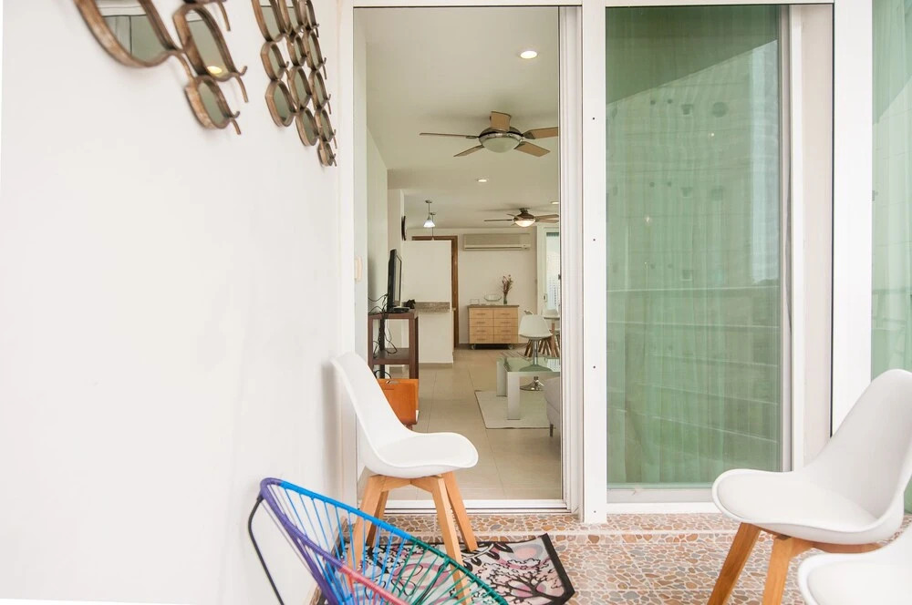 Luxury 3BR Condo HZ by TA