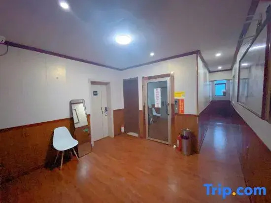 Luohe Fansen Homestay