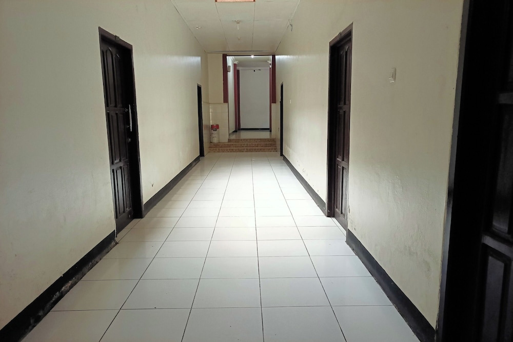 Hotel O Azwa Gh Katingan Near Lapangan Sepak Bola Pegatan Hilir