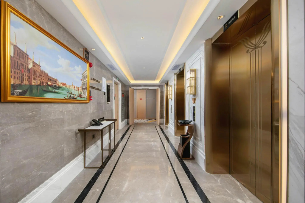 Vienna International Hotel Chengdu Shuangliu Airport Terminal Beijing Hualian