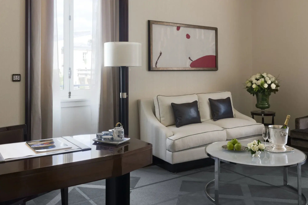 The Peninsula Paris