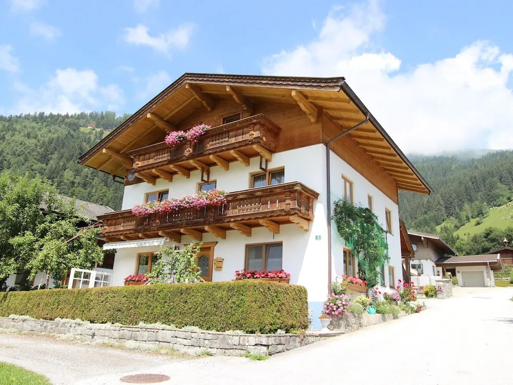 Sunny Apartment In Bramberg Am Wildkogel With Mountain View