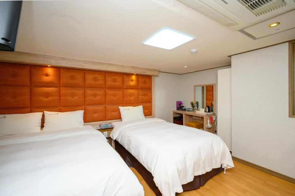 Daeyoung Hotel Myeongdong