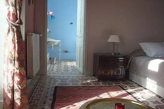 Maison Velvet