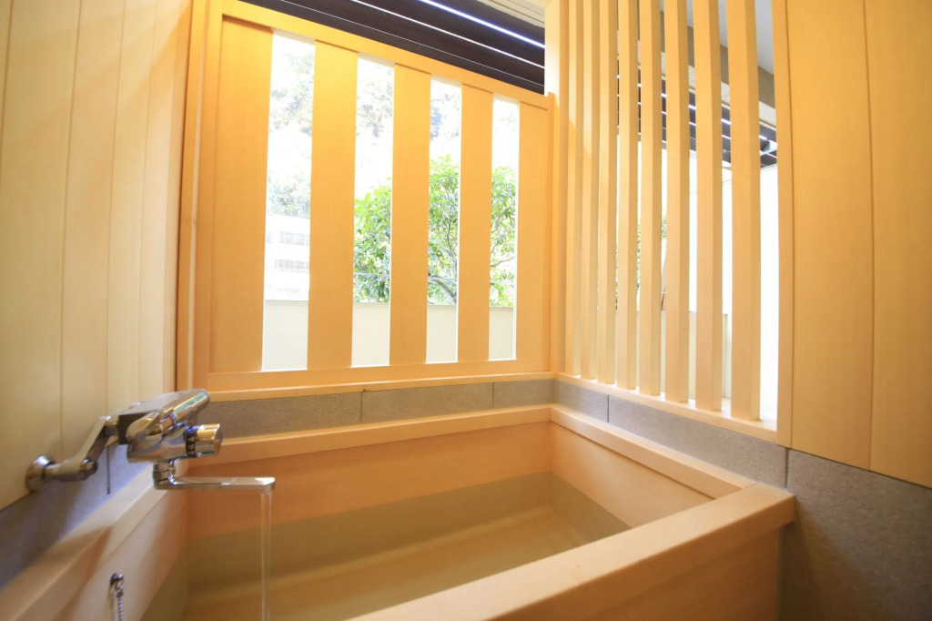 Hakone Pax Yoshino